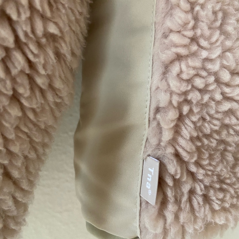 Aritzia Tna Sherpa Full Zip Jacket, Tan, Size M - Picture 3 of 5